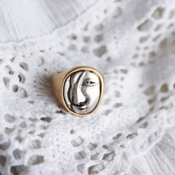 🆕 NIKA Abstract Face Ring - Picture 2 of 8